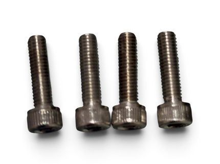 GP 38 crankcase bolts m5x18 (4pcs)