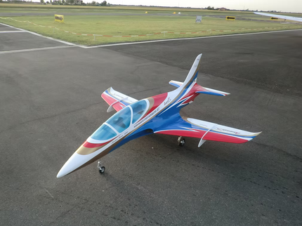 SebArt Avanti S W/Electric Retract ARF 2.3M - Blue/Red