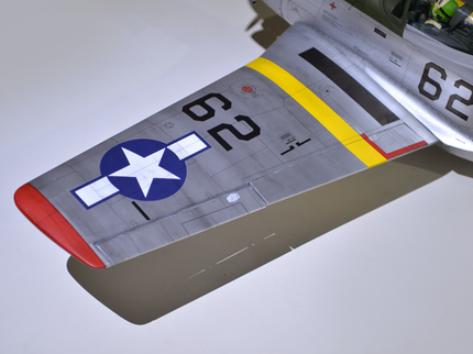 Phoenix Model P51 MUSTANG 1,41m 55,5'' W/Electric Retract