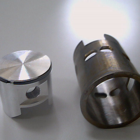 YS 120SR Piston/Ring/Liner Set