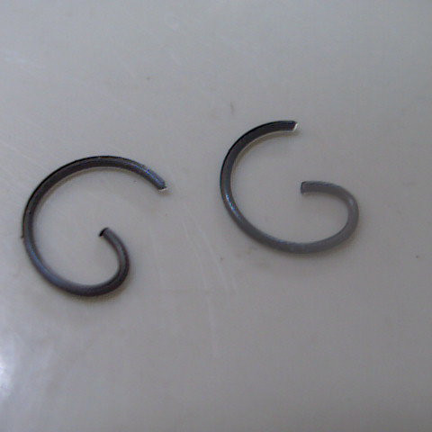 YS 61/80/91ST/91SR Wrist Pin Retainer